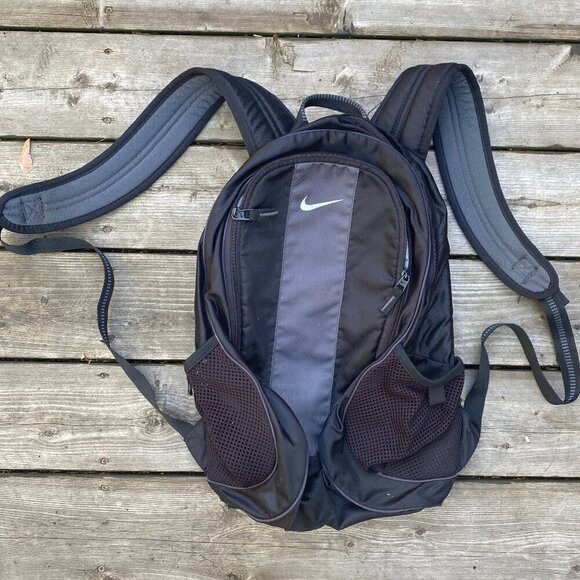 Vintage Nike Backpack Bag Gray Black Middle Check Swoosh - Picture 1 of 10